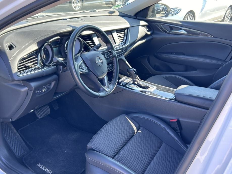Opel Insignia 1,5 D AUTOMATIK,GRANDSPORT,EDITION,STRAŽNJA KAMERA,PDC.., 2021 god. - 11