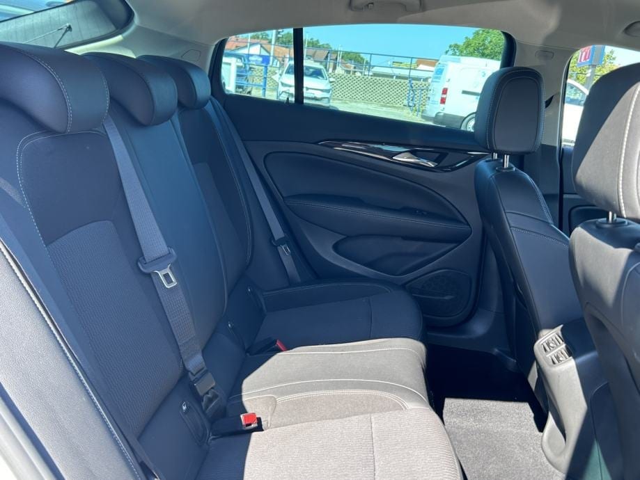 Opel Insignia 1,5 D AUTOMATIK,GRANDSPORT,EDITION,STRAŽNJA KAMERA,PDC.., 2021 god. - 16