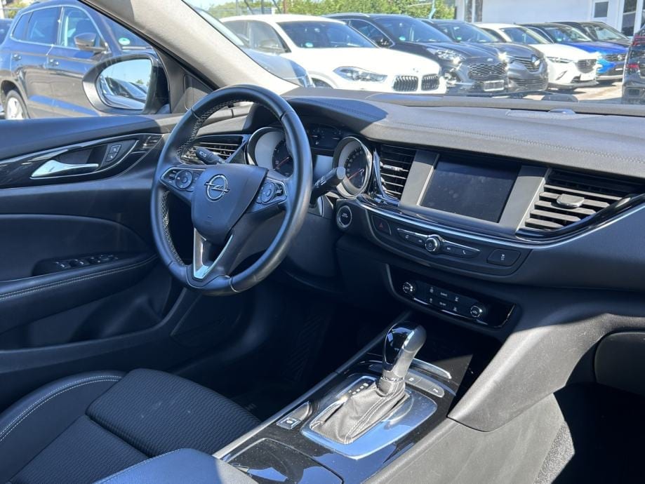 Opel Insignia 1,5 D AUTOMATIK,GRANDSPORT,EDITION,STRAŽNJA KAMERA,PDC.., 2021 god. - 17