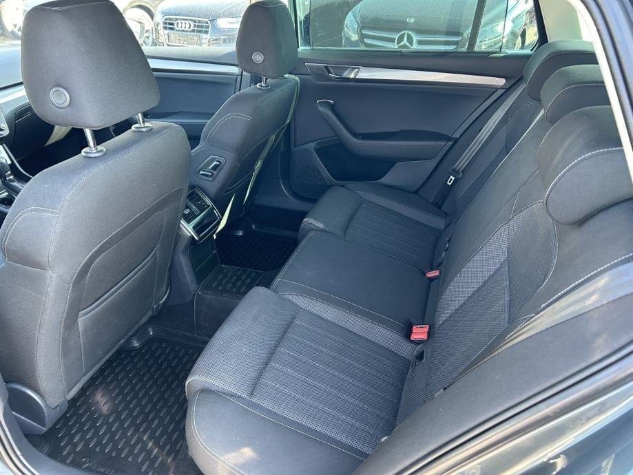 Škoda Superb 2,0 TDI *XENON* *TOP STANJE*, 2021 god. - 17