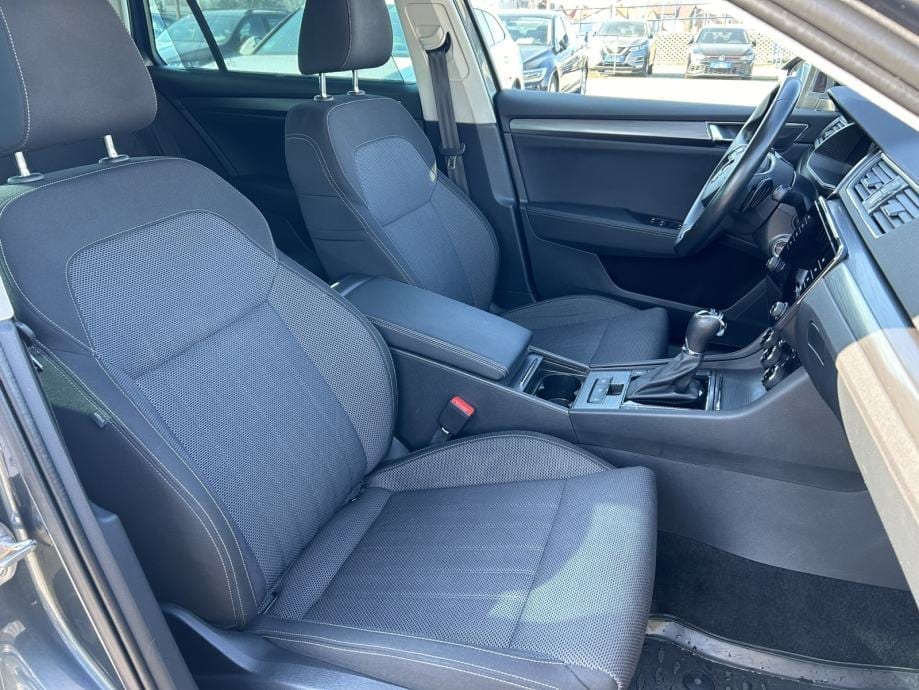 Škoda Superb 2,0 TDI *XENON* *TOP STANJE*, 2021 god. - 16