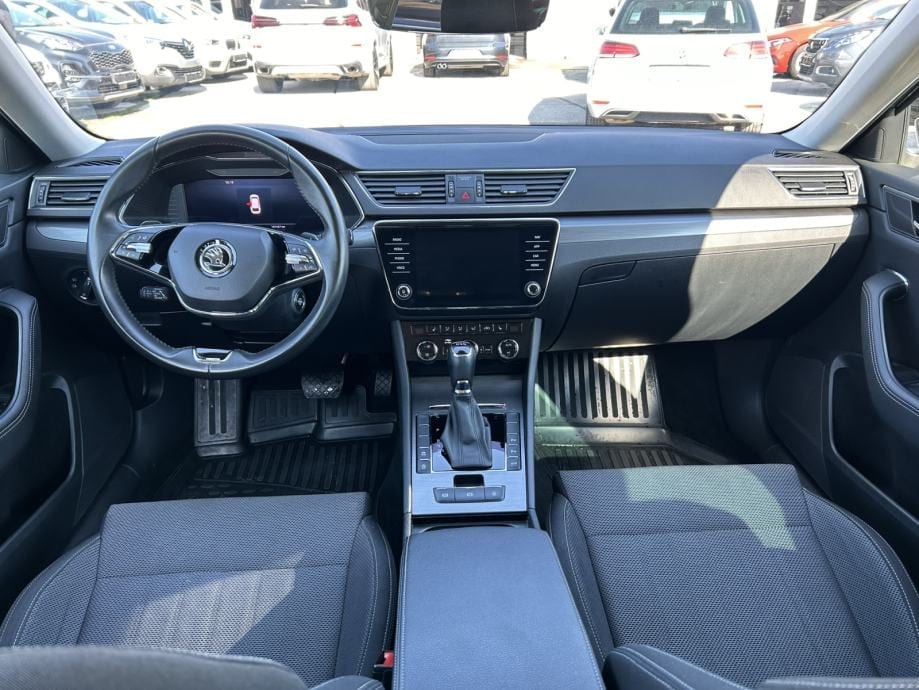 Škoda Superb 2,0 TDI *XENON* *TOP STANJE*, 2021 god. - 19
