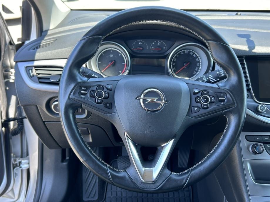 Opel Astra 1.6 CDTI ENJOY,PDC,GR.SJEDALA,GR.VOLANA,AUT.KLIMA,MFV, 2016 god. - 22
