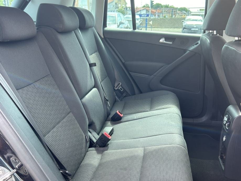 VW Tiguan 2,0 TDI 4-MOTION,TREND-FUN,PDC,NAVIGACIJA,PARK PILOT,MFW, 2013 god. - 16