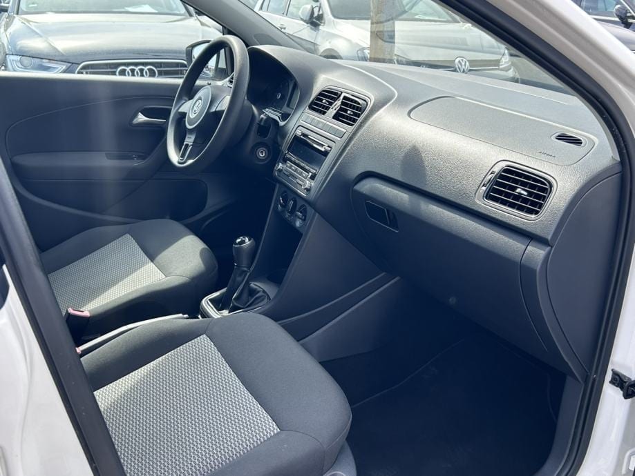 VW Polo 1.2TDI TRENDLINE,KLIMA,ALUMINIJSKI NAPLACI,..., 2015 god. - 18
