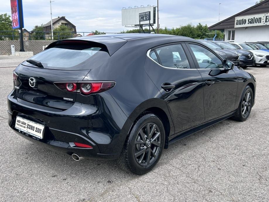 Mazda 3 D116 NAVI,PDC,KAMERA,AUT.KLIMA,GR.SJEDALA,BI-XENON,GR.VOLANA, 2020 god.