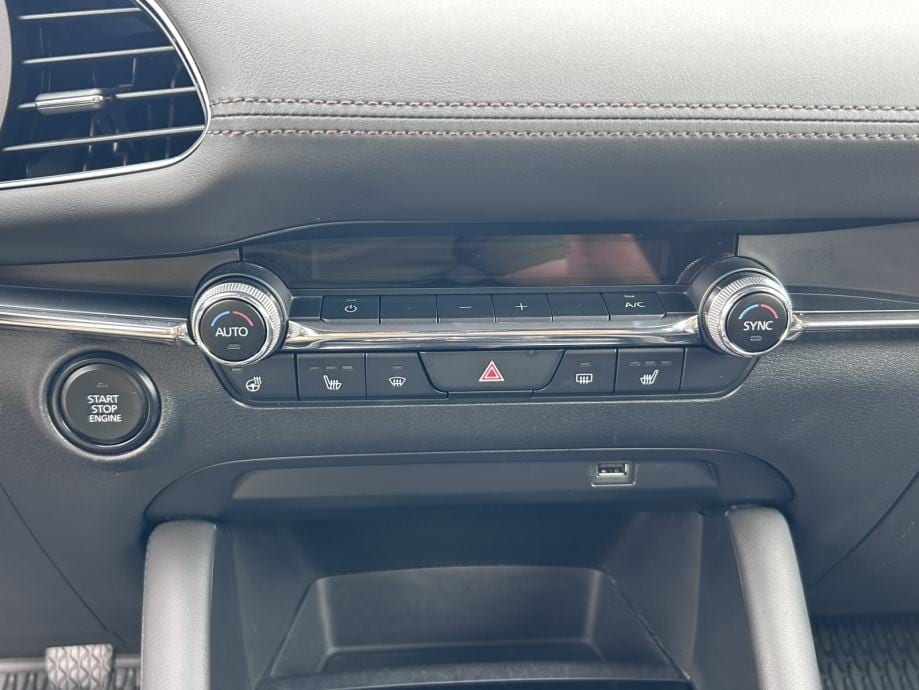 Mazda 3 D116 NAVI,PDC,KAMERA,AUT.KLIMA,GR.SJEDALA,BI-XENON,GR.VOLANA, 2020 god. - 23