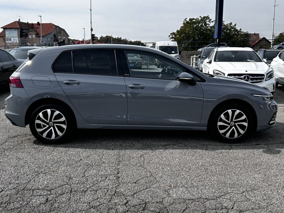 VW Golf 8 2,0 TDI DSG, KAMERA, 2022 god. - 4
