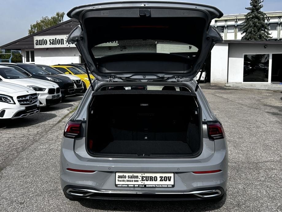 VW Golf 8 2,0 TDI DSG, KAMERA, 2022 god. - 7