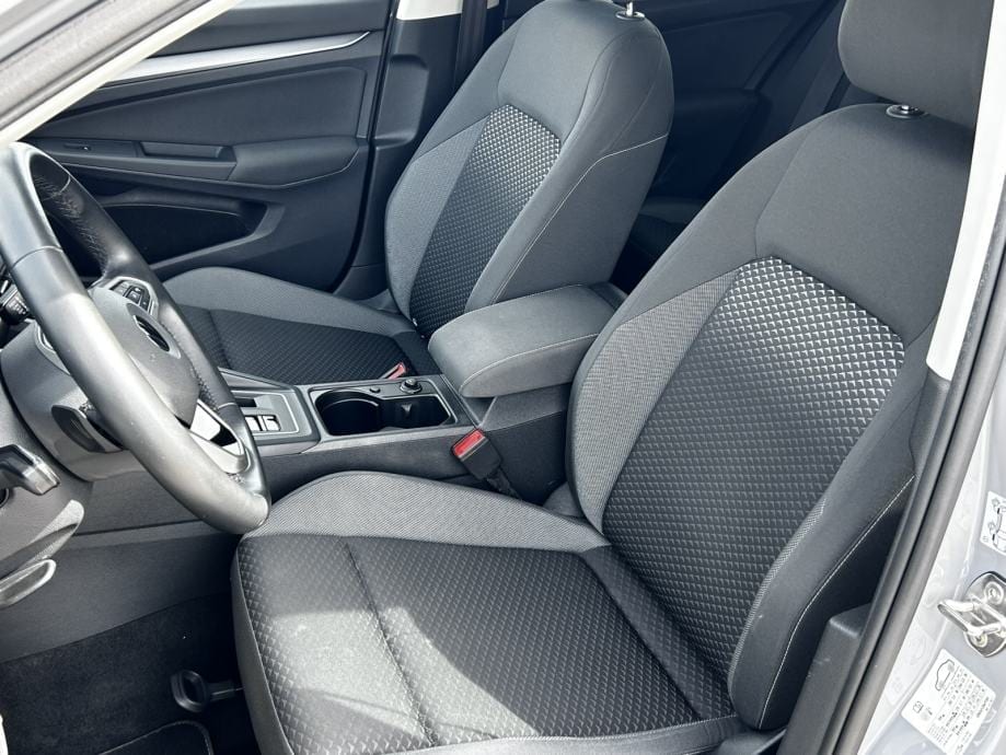 VW Golf 8 2,0 TDI DSG, KAMERA, 2022 god. - 12