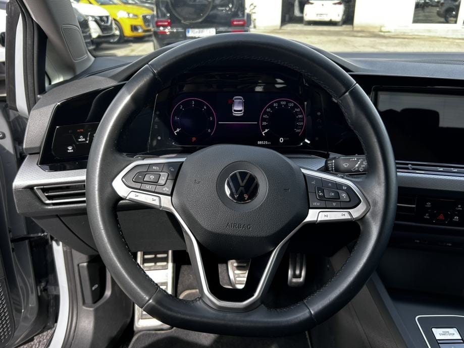 VW Golf 8 2,0 TDI DSG, KAMERA, 2022 god. - 21