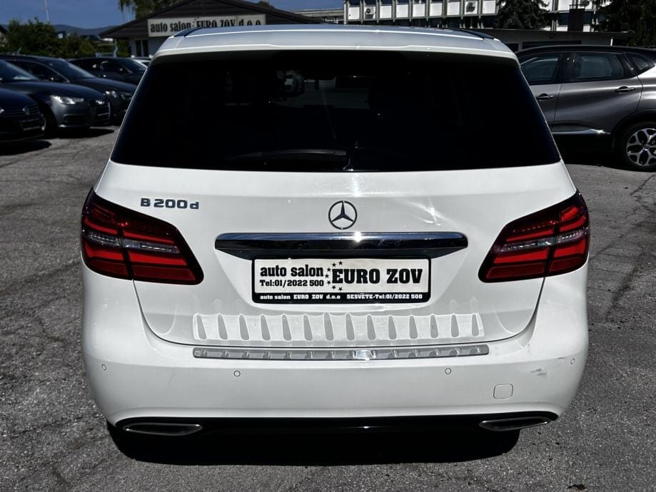 Mercedes-Benz B-klasa 200d, PANORAMA, AUT., NAVI, 2018 god. - 6