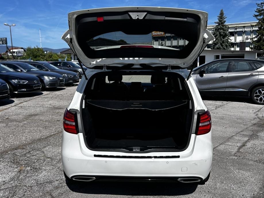 Mercedes-Benz B-klasa 200d, PANORAMA, AUT., NAVI, 2018 god. - 7
