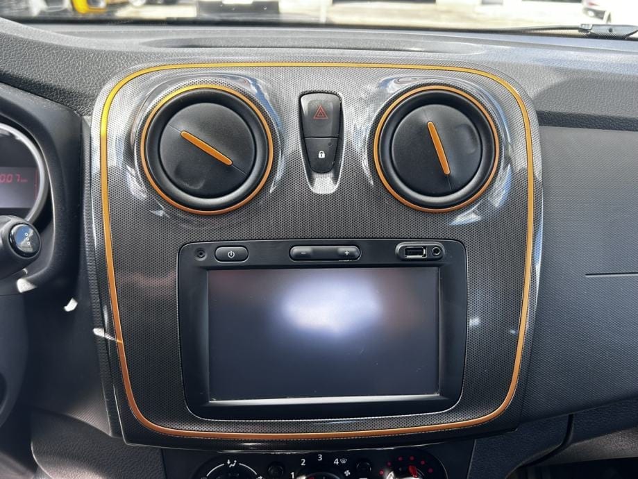 Dacia Sandero Stepway 0,9 TCe 90 REG. 02./27., 2018 god. - 22