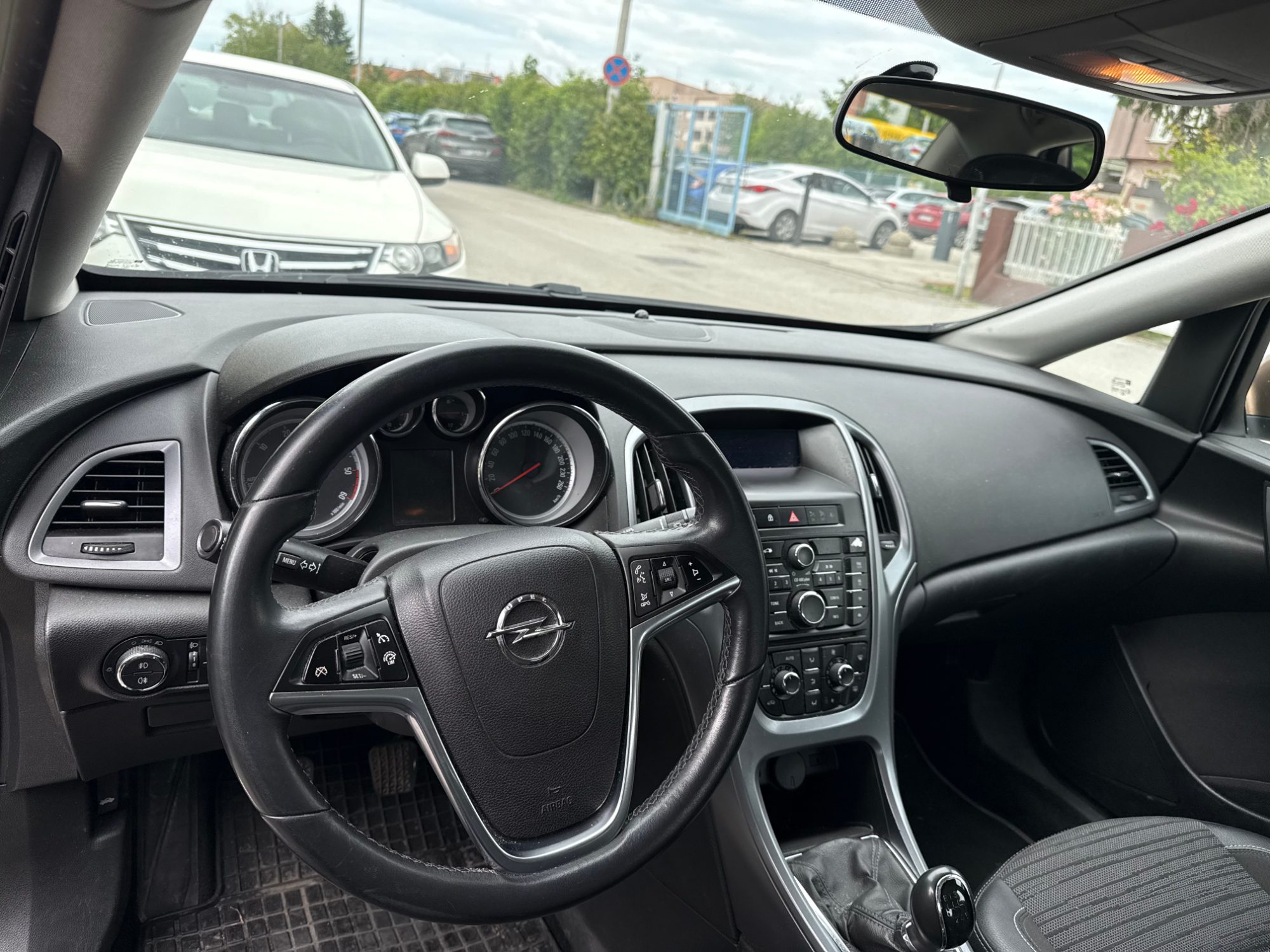 Opel Astra 2014 - 8