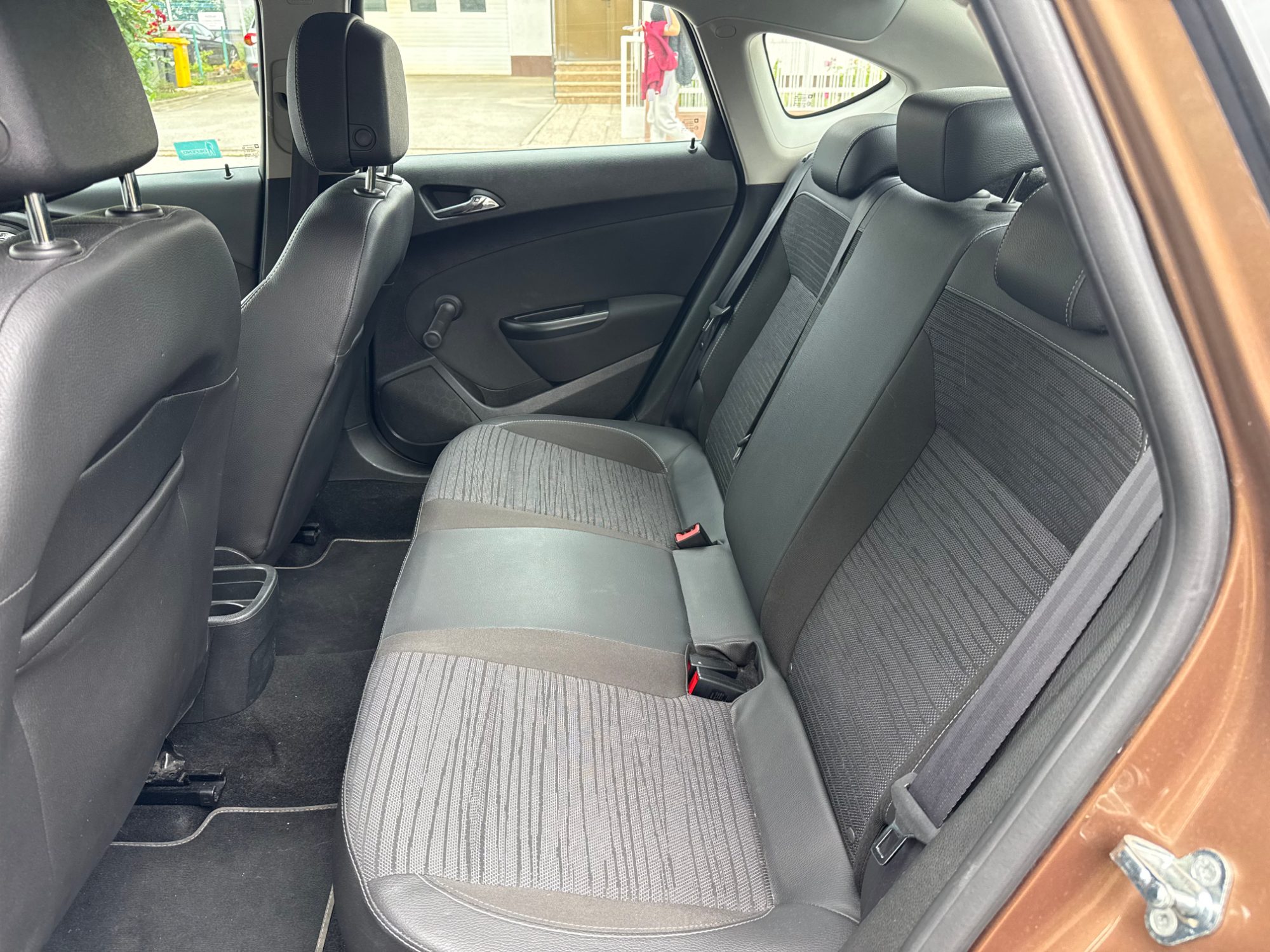 Opel Astra 2014 - 9