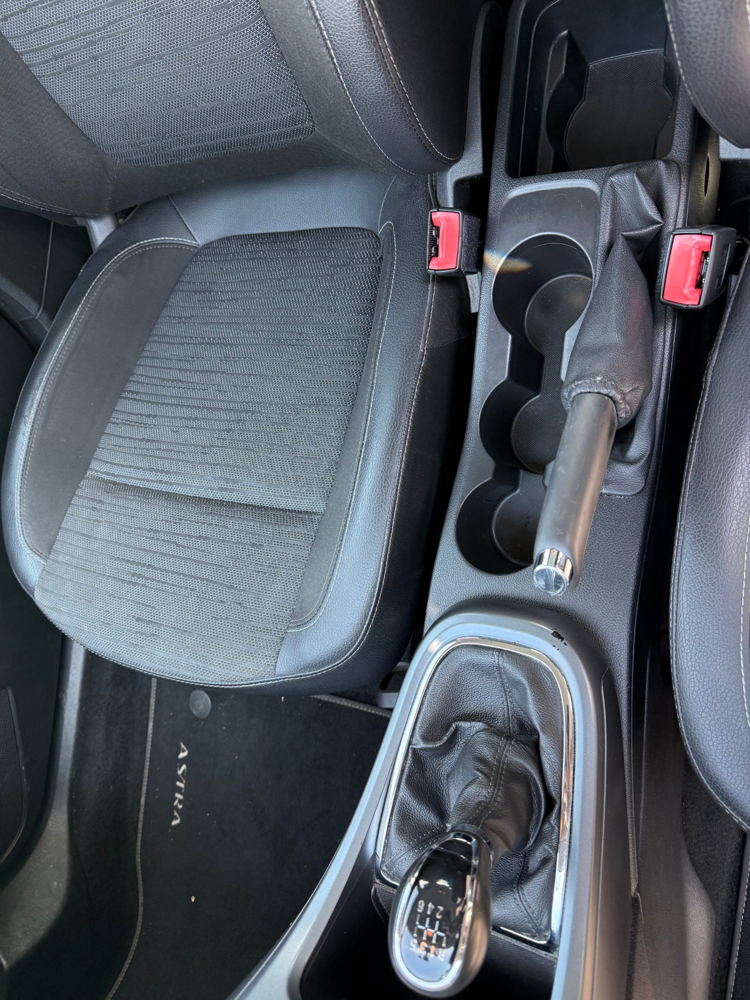 Opel Astra 2014 - 11