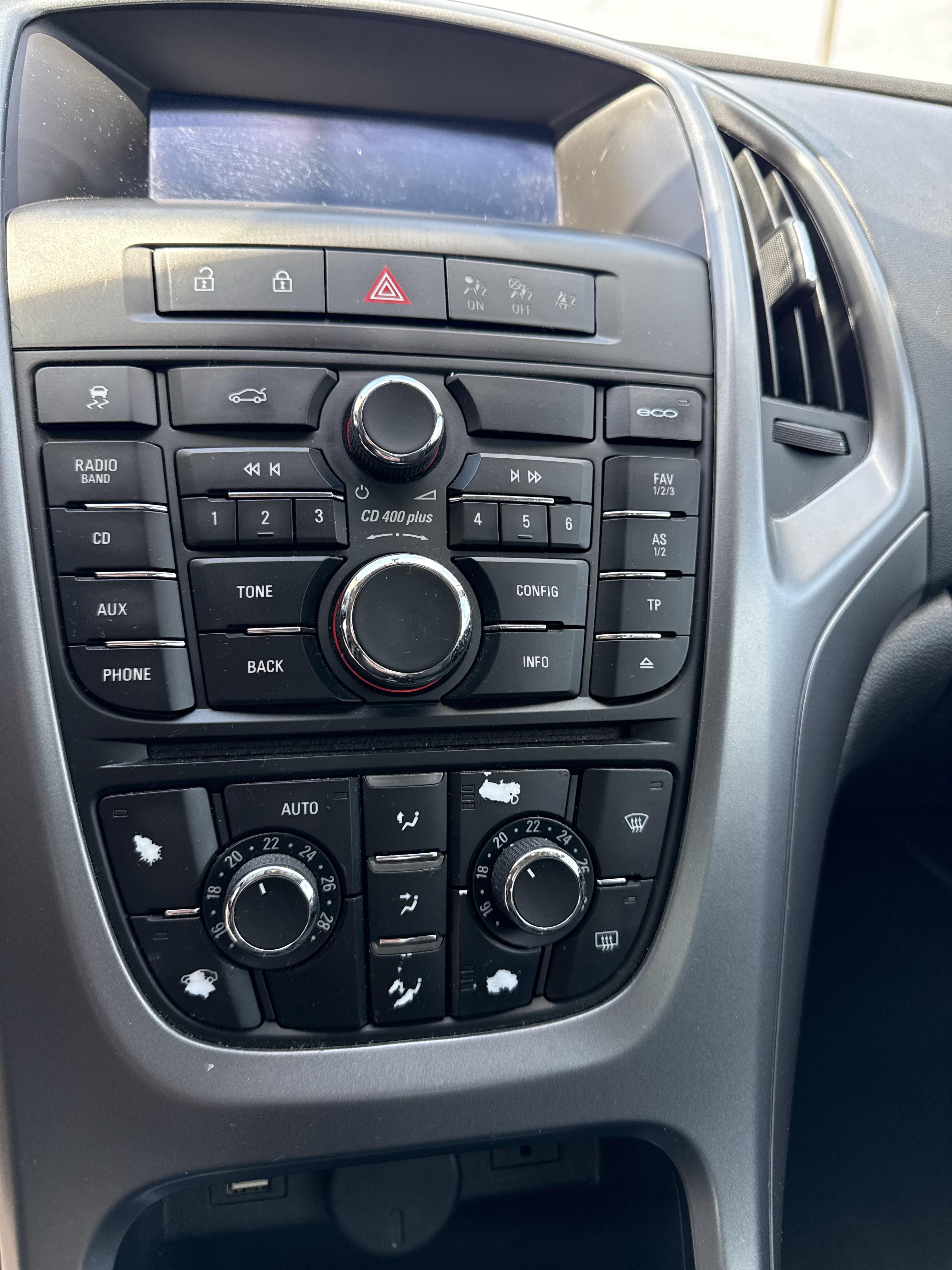 Opel Astra 2014 - 11