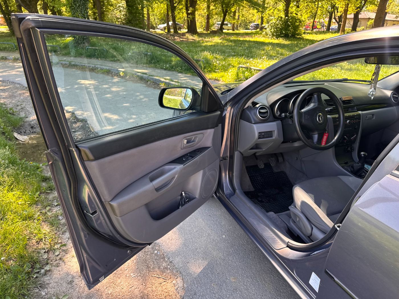 Mazda3 1,6 diesel, hitno prodajem - 6