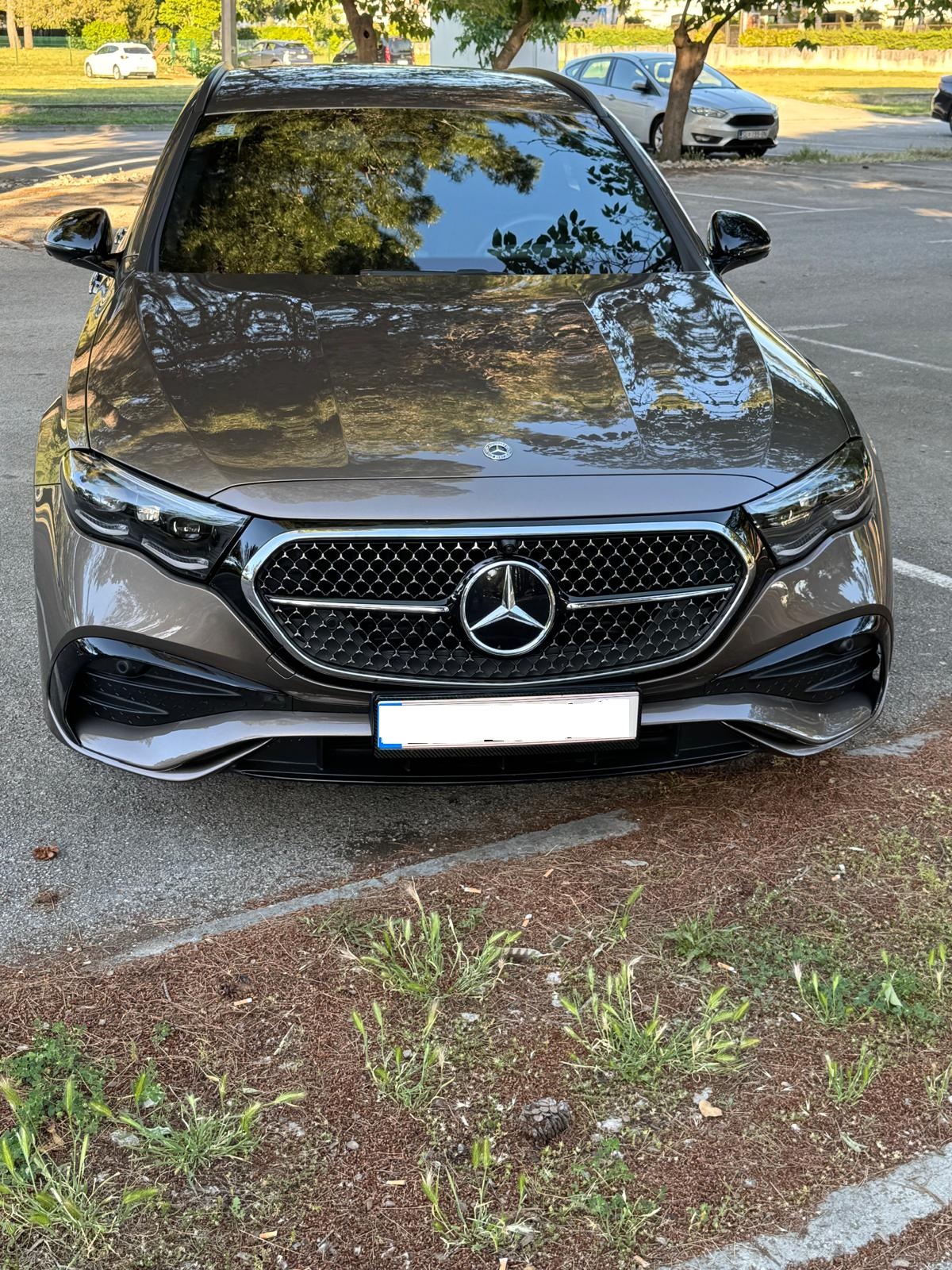 Mercedes-Benz E 300 de 4MATIC T-Model AMG Line Night Paket – 2024. godište, 21000 km - 26
